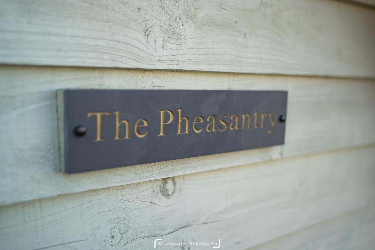 The Pheasantry Bed & Breakfast Уимъндхам Екстериор снимка